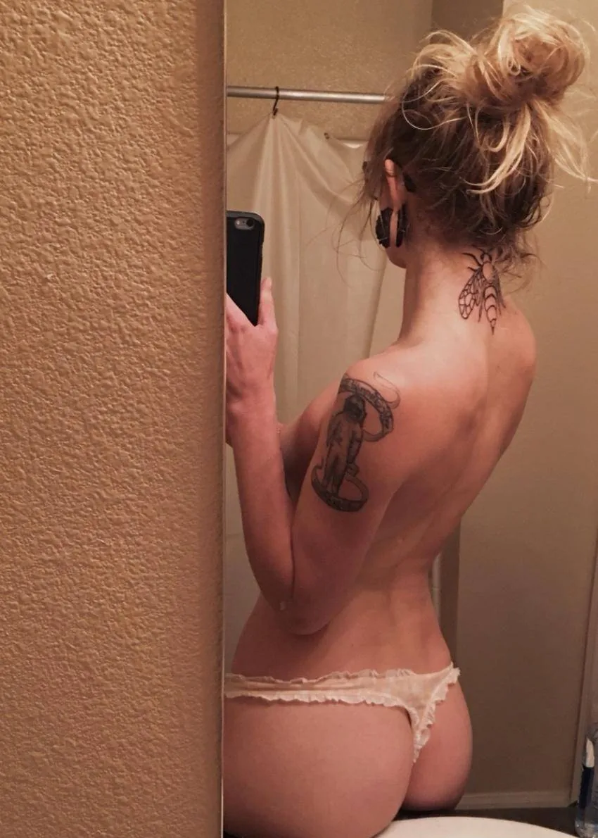 Pink_Sofia