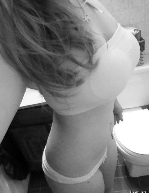 Emira_Lady
